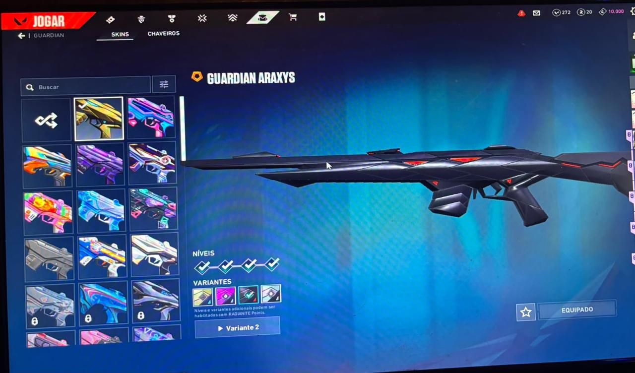 Conta valorant com mais de 2k gastos , elo atual plat 1