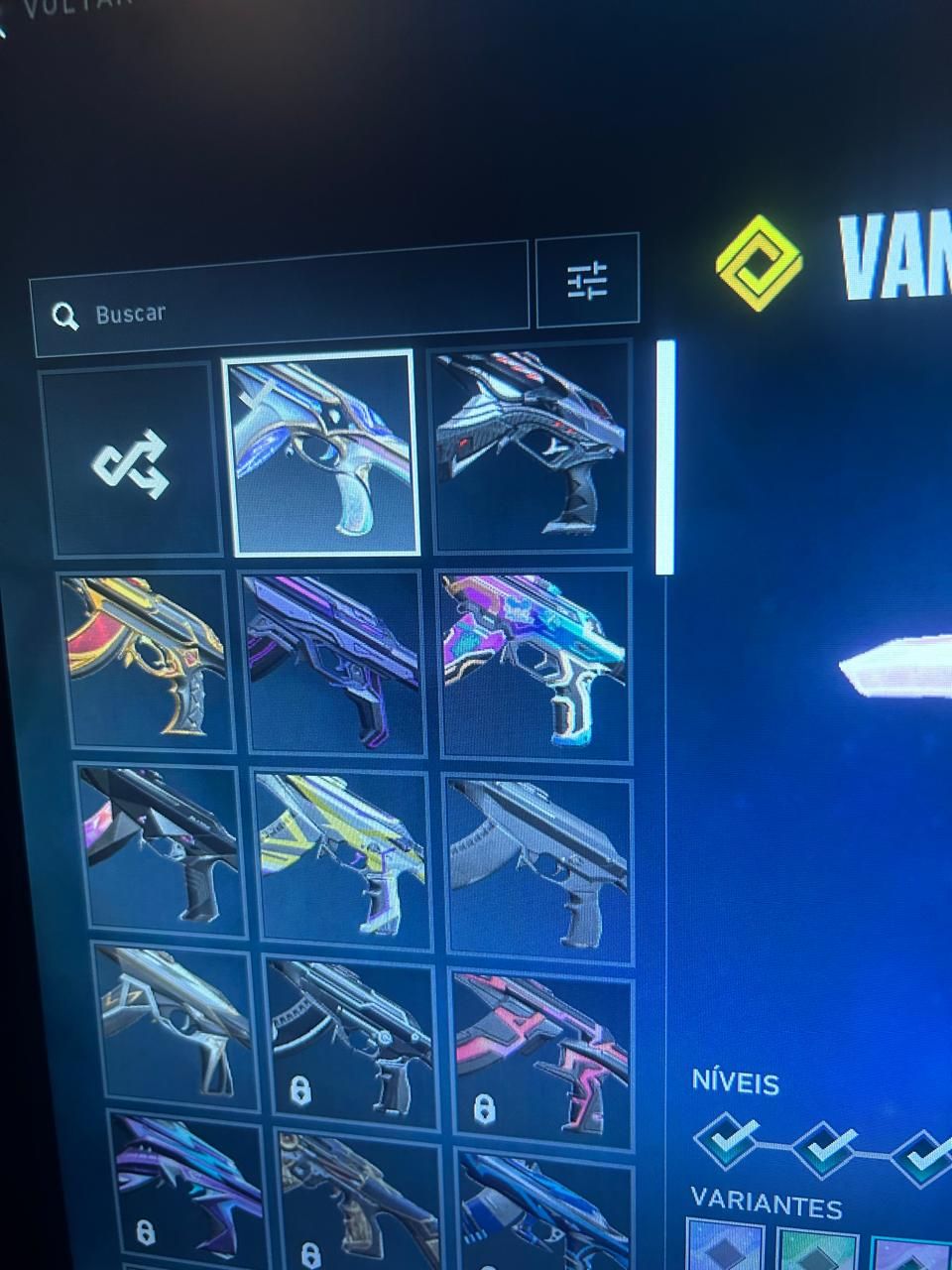 CONTA RIOT VALORANT GOLD e LOL nv. 170 - + SKINS