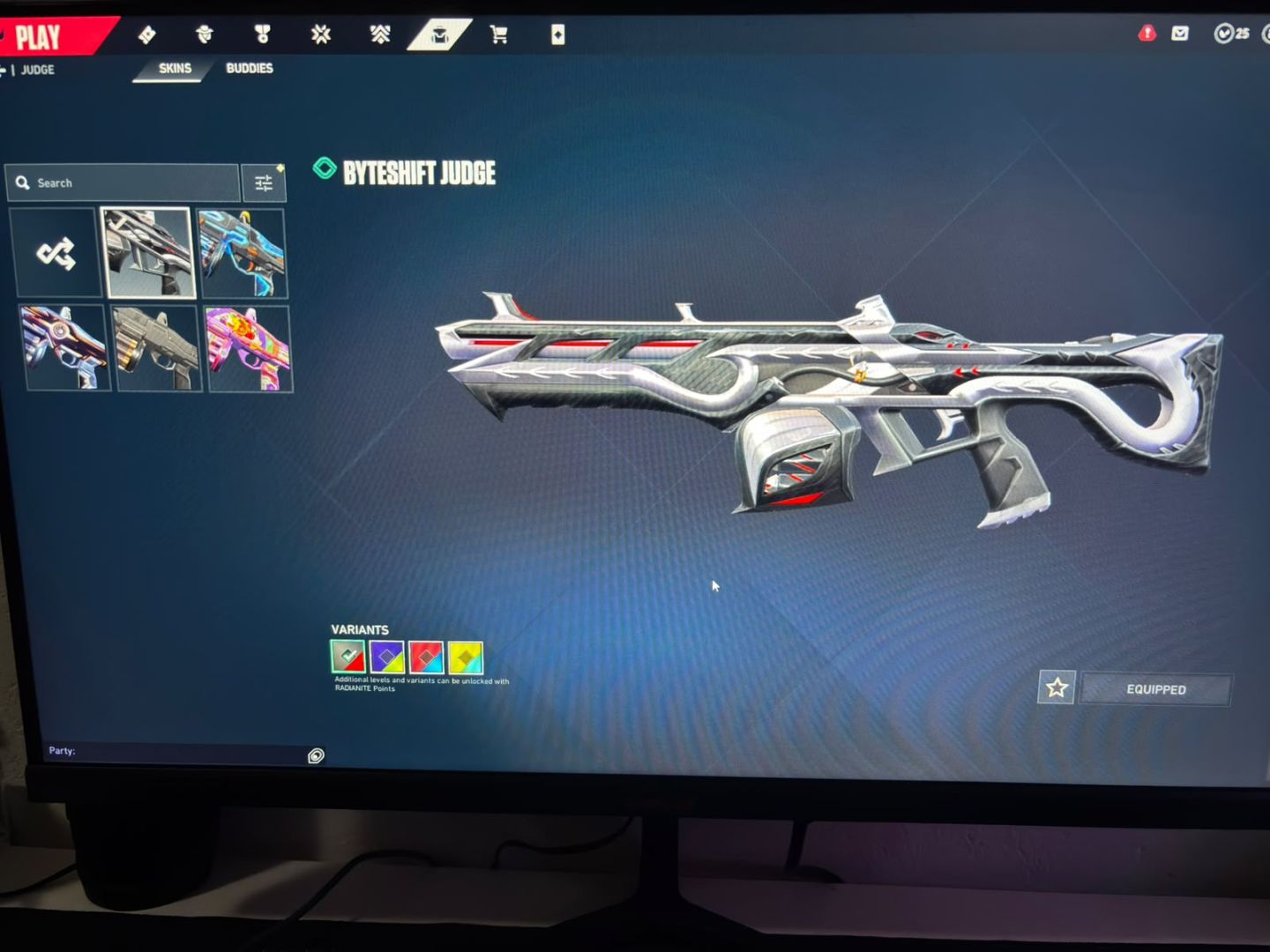 Conta de Valorant a venda, único dono, muitas skins, preço negociavel!