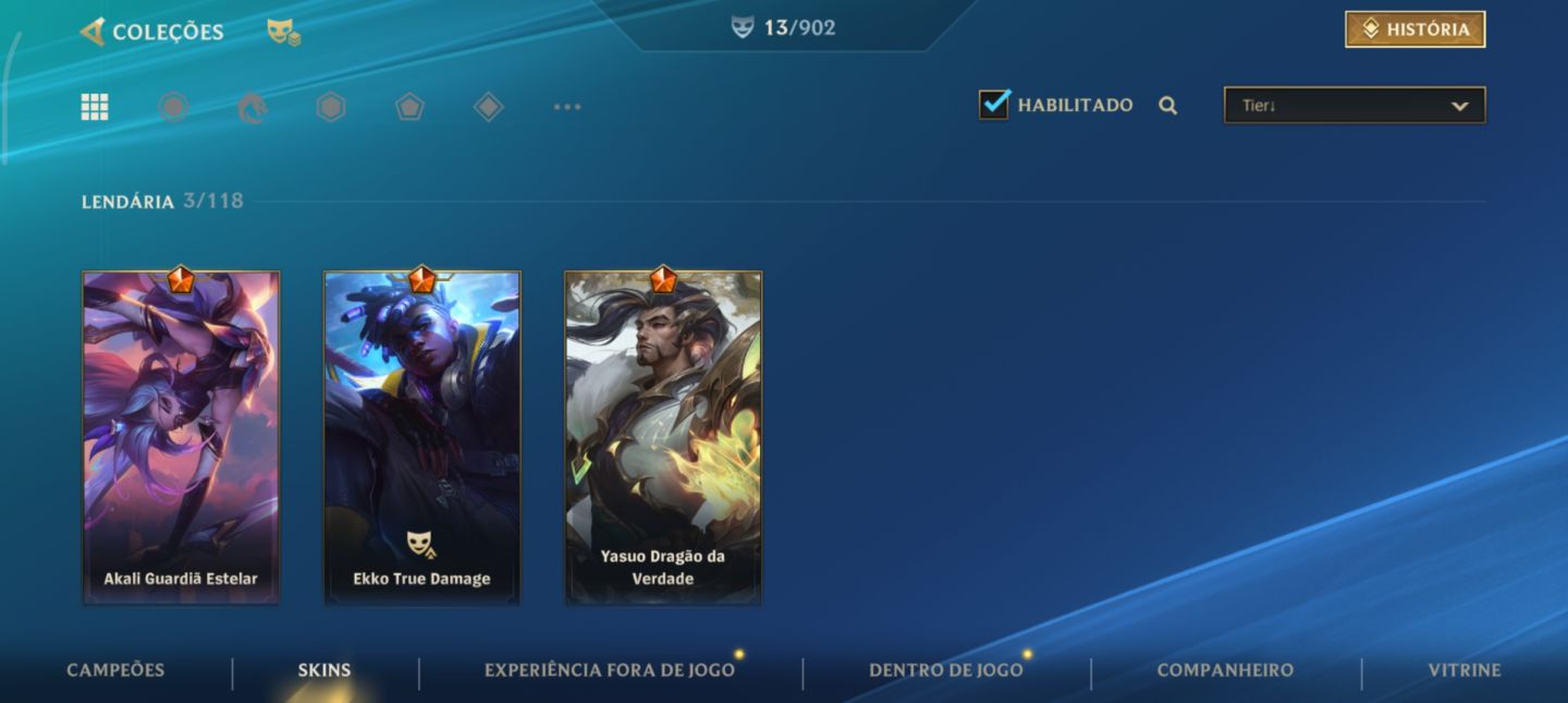 Conta de Wild Rift com 3 skins lendárias e algumas épicas