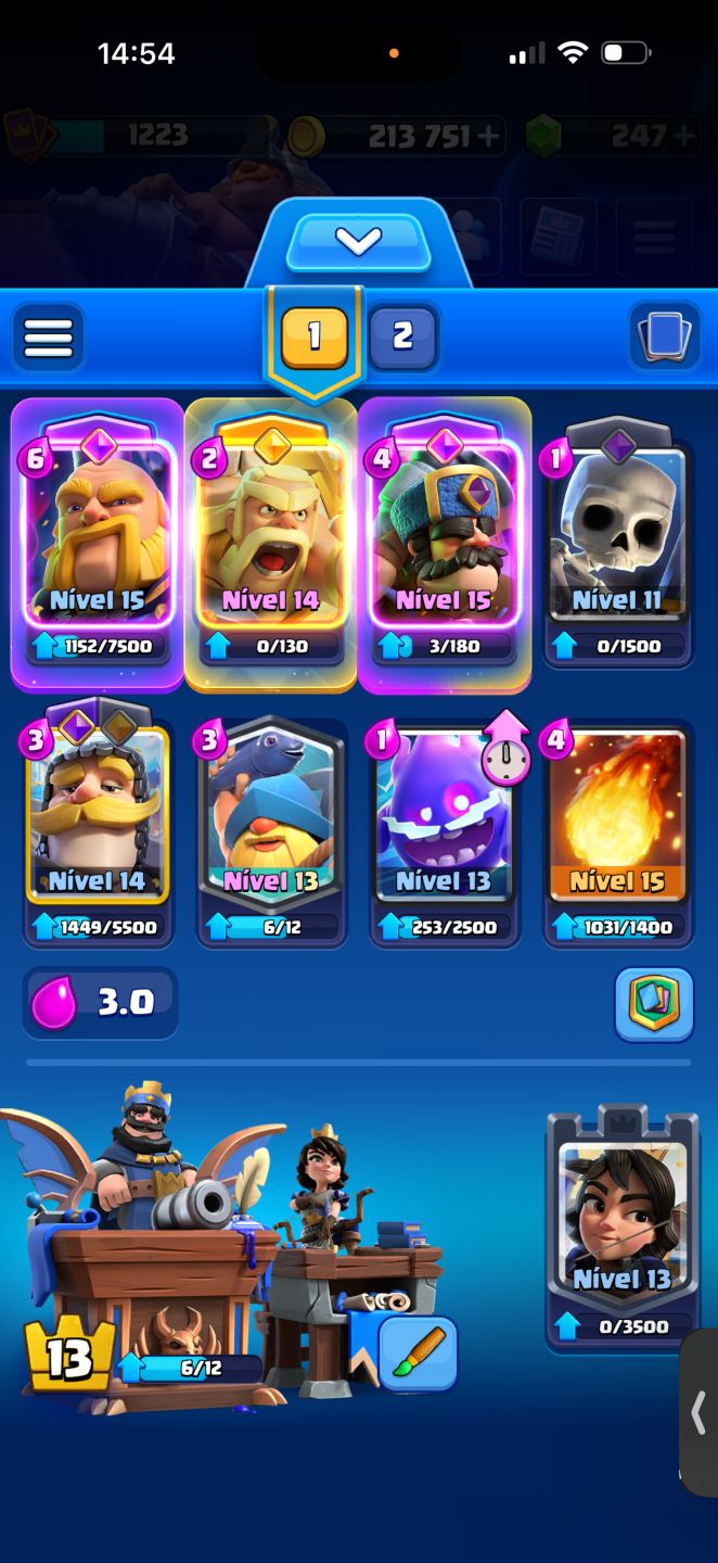 Duas contas clash royale (desapego)