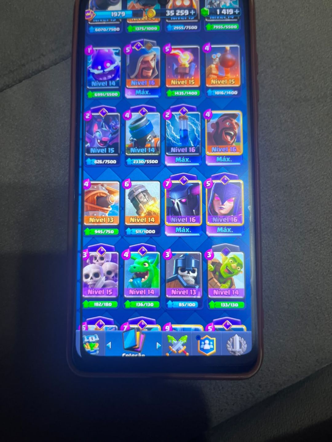 Conta Clash com skin avançada