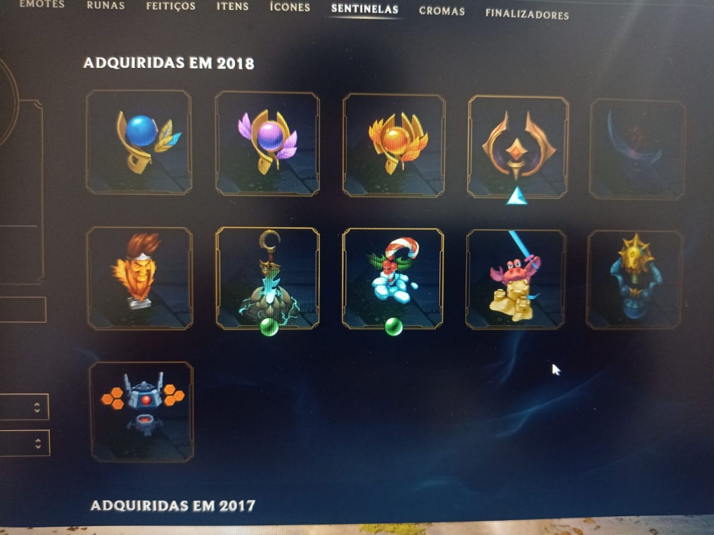 CONTA RIOT( LOL, WILRD RIFT, LOR, TFT) MAIS DE 1K E 500 GASTOS