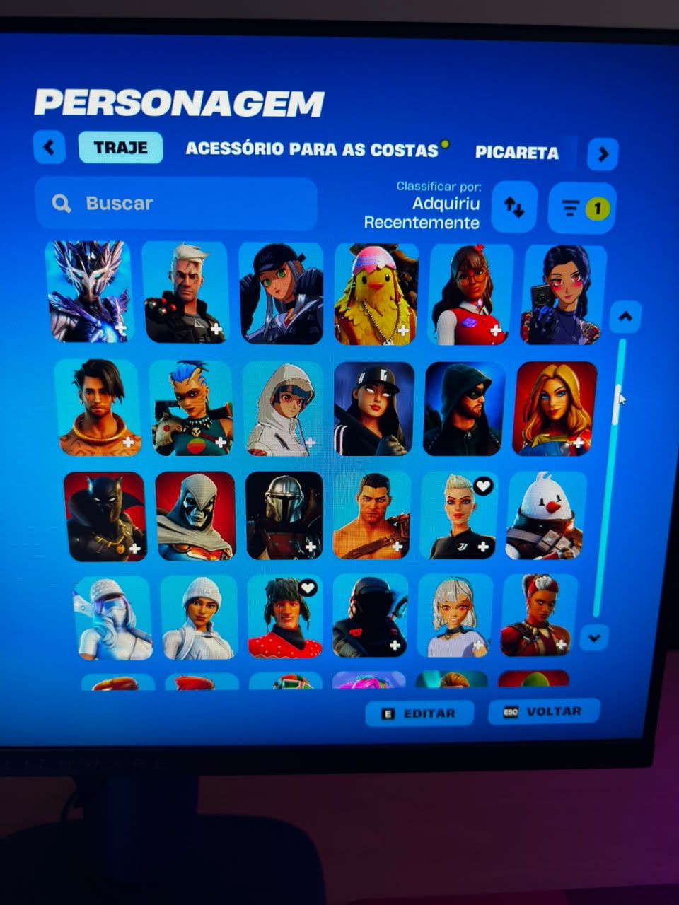 CONTA DE FORTNITE RARA MINTY AXE, TRAVIS, PICARETA KRATOS E MAIS