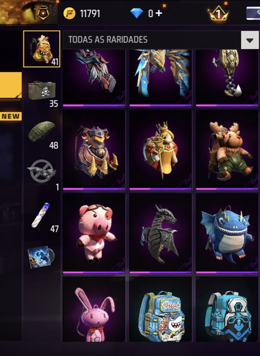 Conta antiga de free fire com algumas skins raras de incubadora e passe