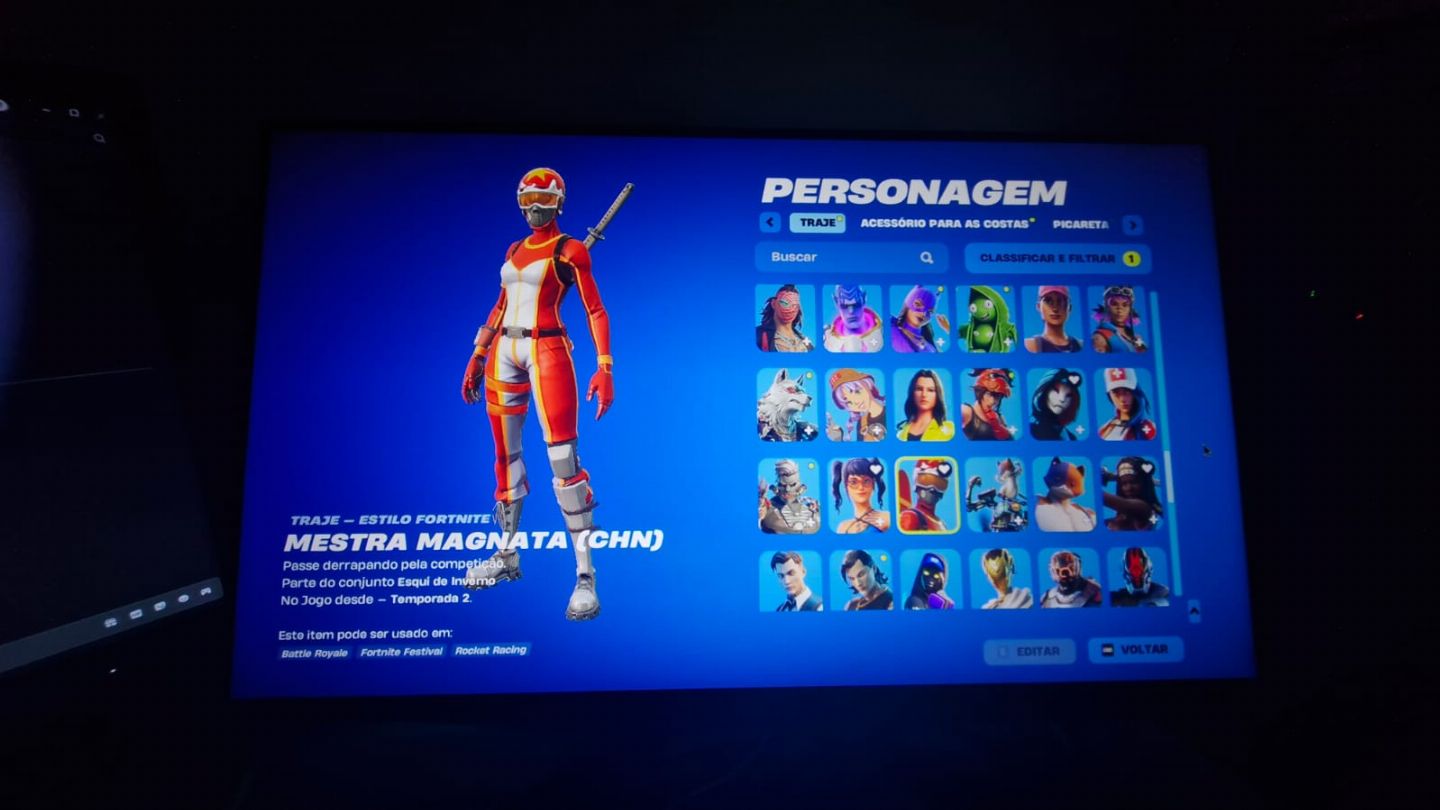 CONTA DE FORTNITE COM 150+ SKINS E PICARETAS TRYHARDS (INCLUSO ASTROWORLD)