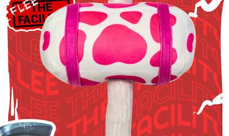 Strawberry Moo Plushie (ftf) a venda por preço super acessível