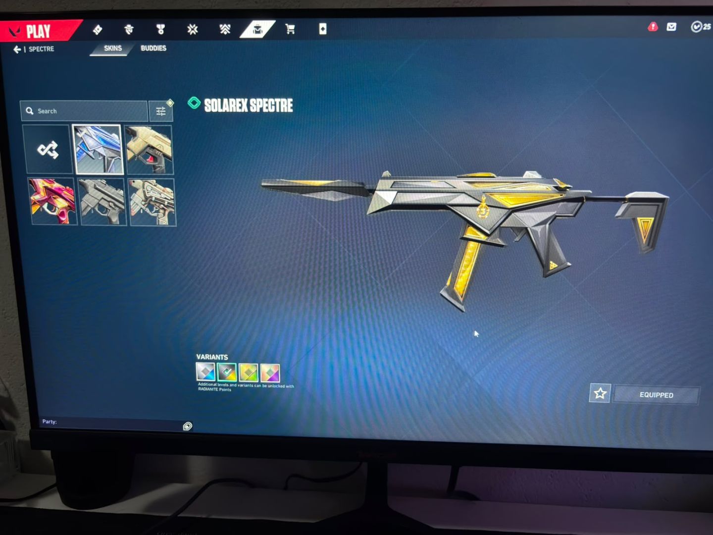Conta de Valorant a venda, único dono, muitas skins, preço negociavel!