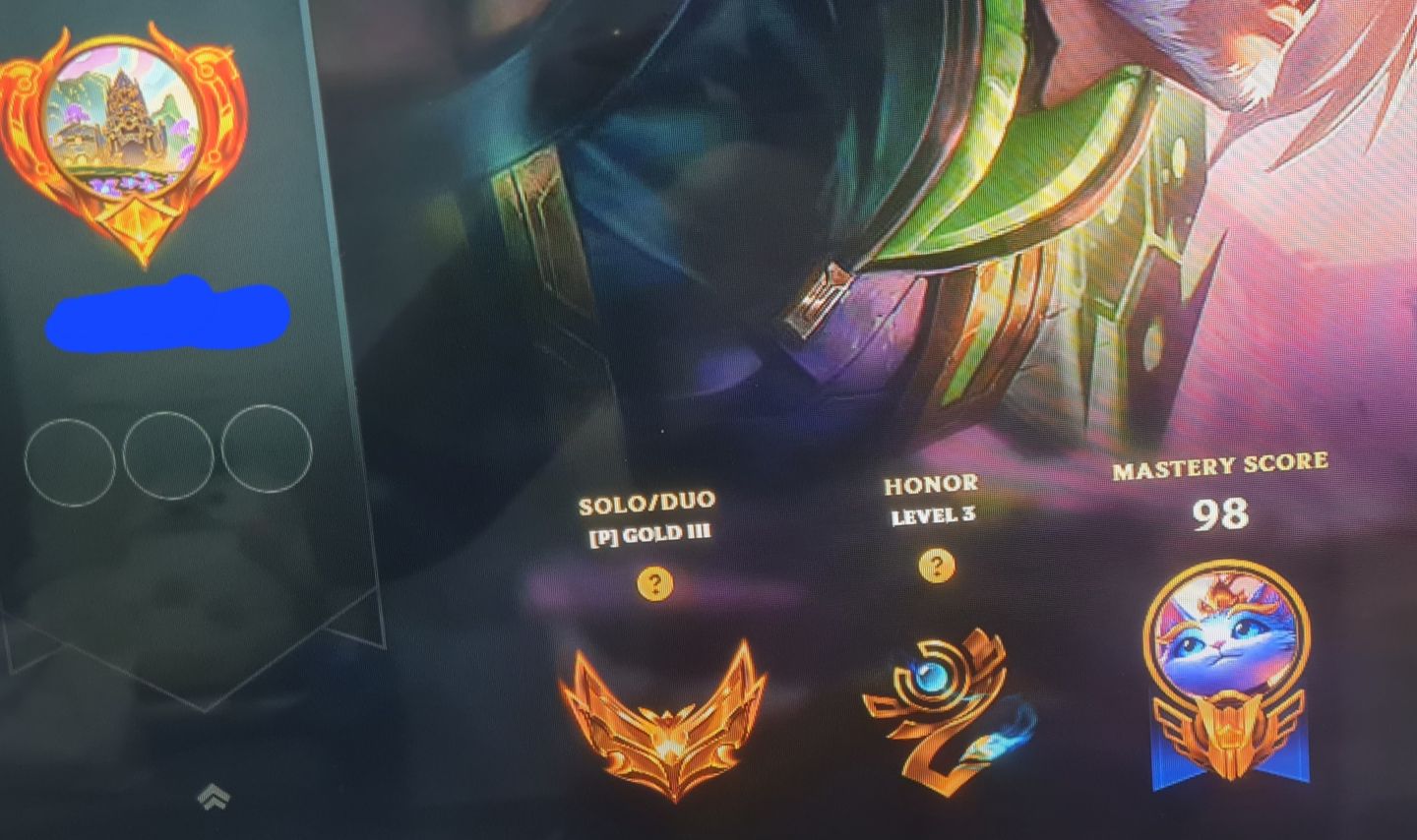 Conta lol, gold 3, mmr bom, mais de 15 skins