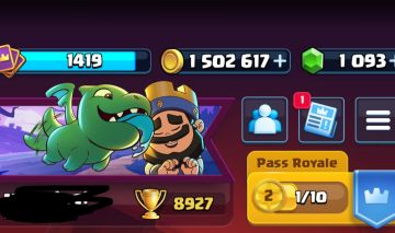 Continha de Clash Royale com 8900 troféus e várias evo