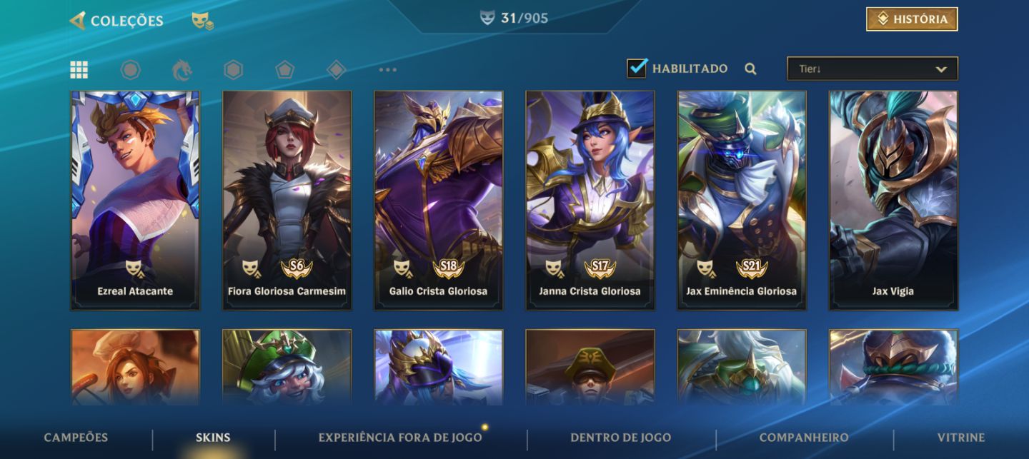 Conta de Wild Ri, level 72 e no diamante 3 e 31 skins.