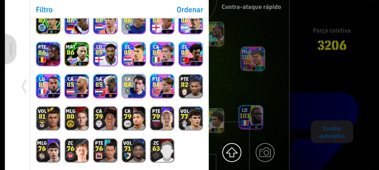 Conta de efootball com 5 jogadores de box ela está no servidor do Japão