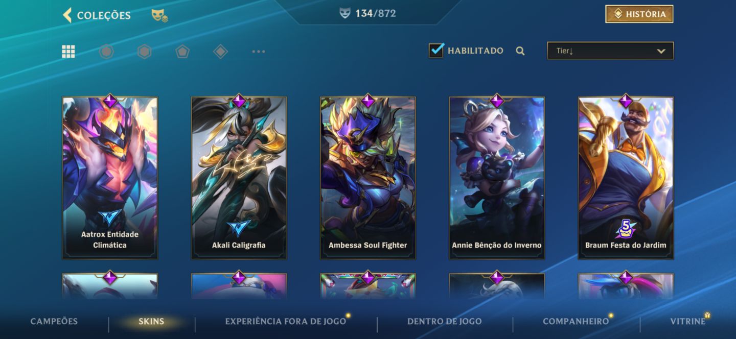 Conta 134 skins e 4 míticas