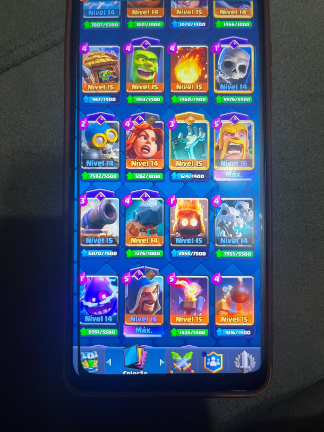Conta Clash com skin avançada