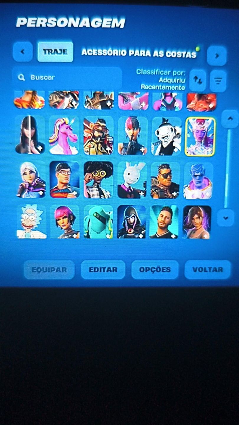 Conta Fortnite com 79 skins Lara Croft Neymar Ravena homem aranha etc.