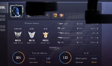 Conta DE standoff boa inventário avaliado em 4k 100 ainda tem 600 golds