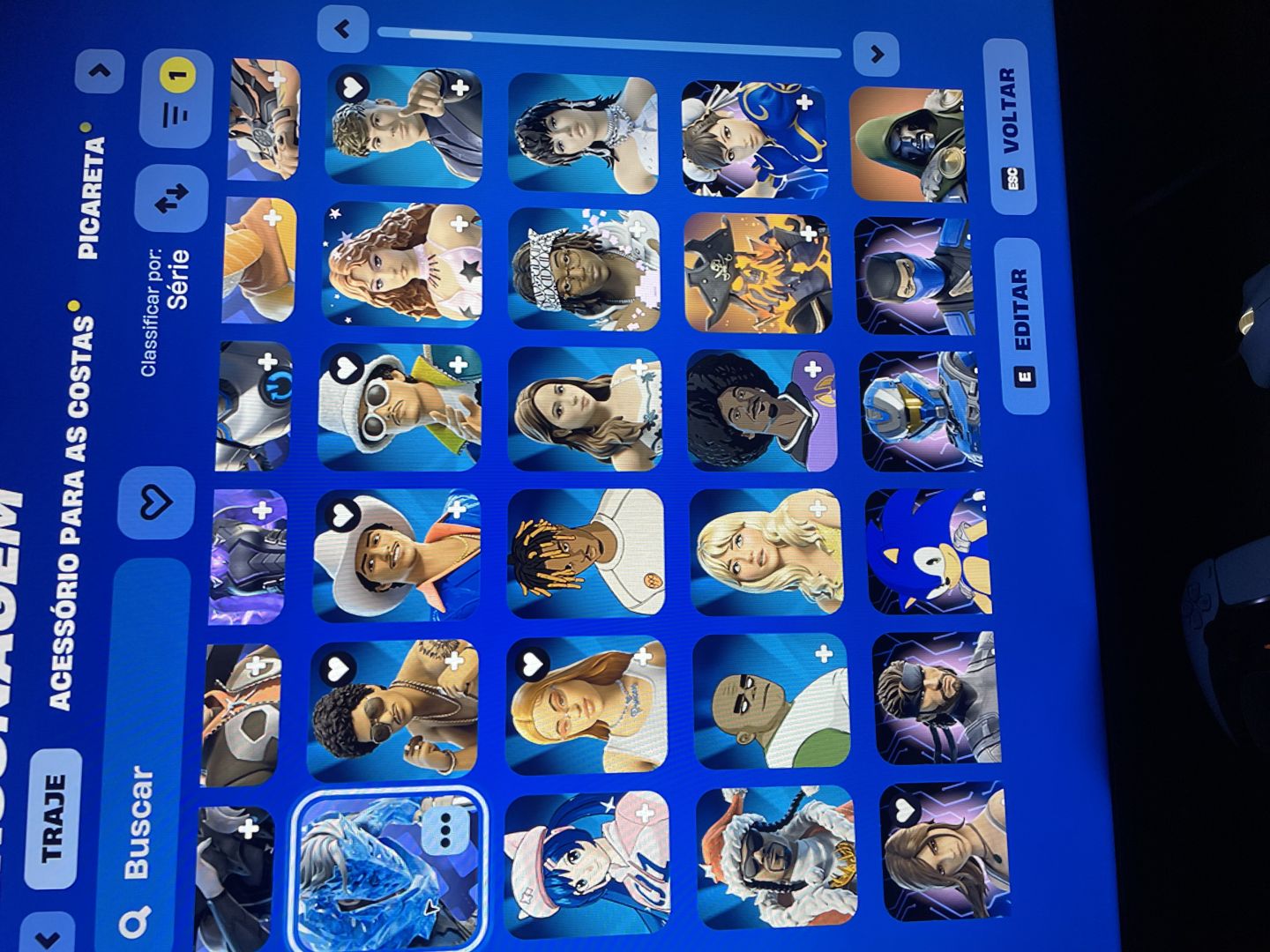 Conta de Fortnite com mais de 300 Skins!