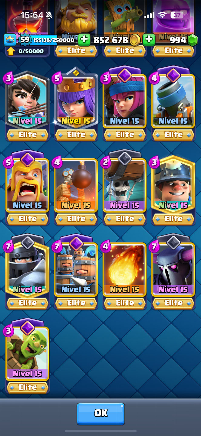 Conta Clash Royale conta com o máximo de troféus possível (9000)