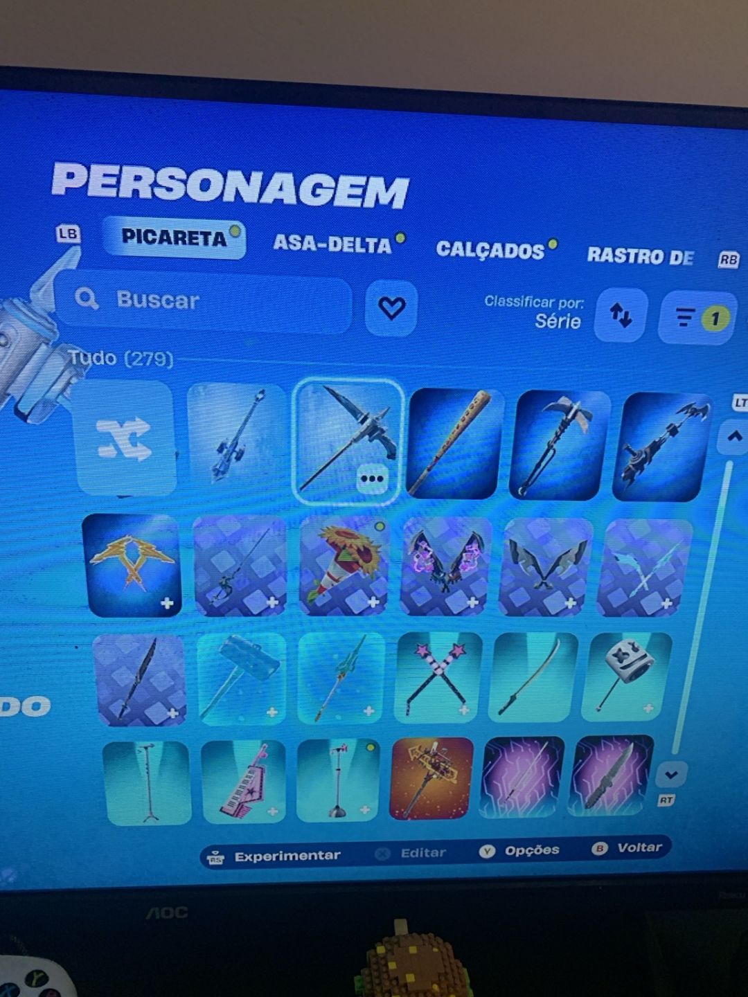 Fortnite: 287 skins, 279 picaretas, 211 asas-delta. Passe C1S6! Slv mundo vbucks