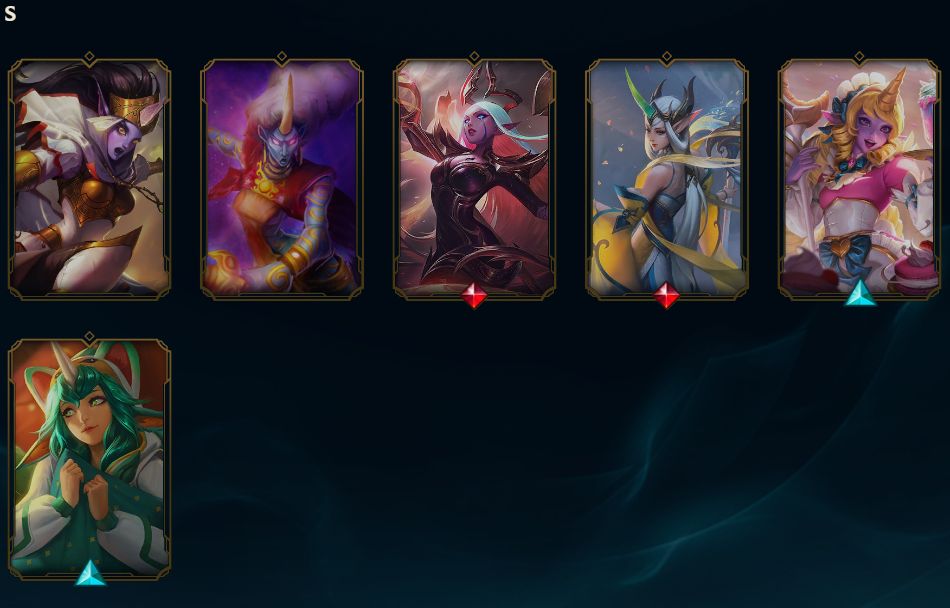 Conta LoL 700 skins com Ahri Lenda Ascendida + Valorant!