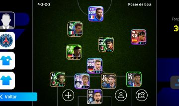 Conta de EFOOTBALL com gullit, Maldini e Baggio