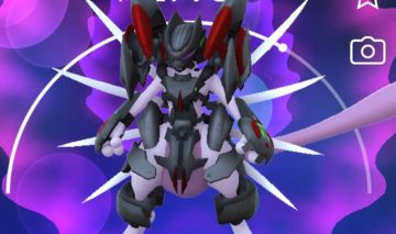 ARMOURED MEWTWO 2019