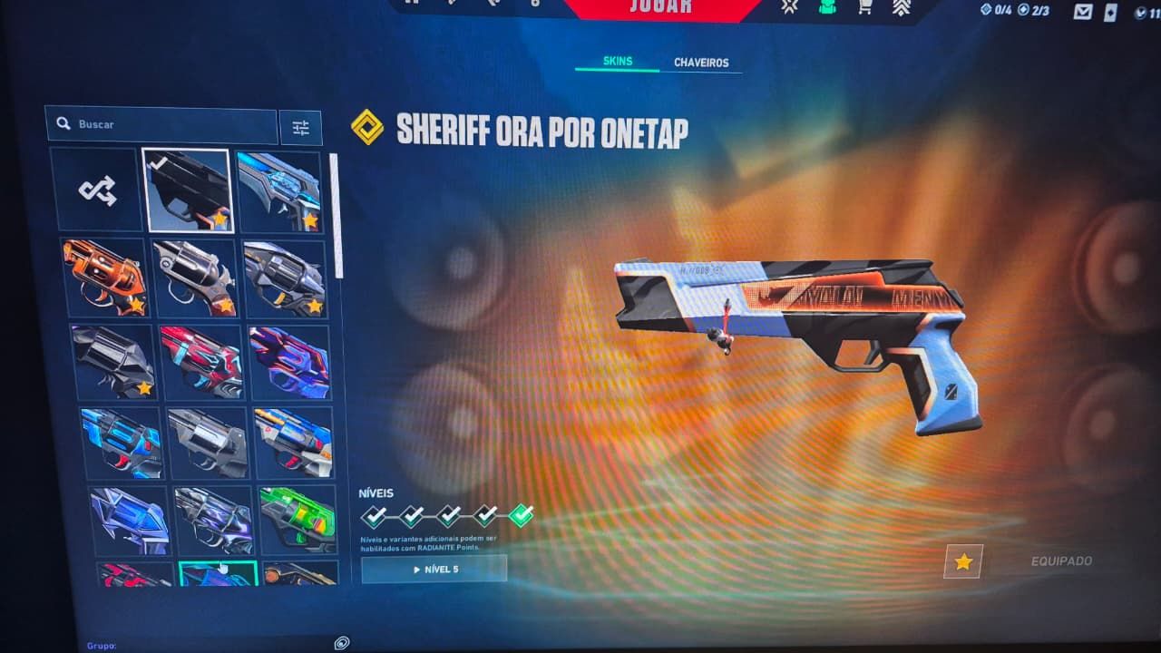 CONTA VALORANT EX ASCENDENTE NVEL 180 COM ALGUNS PACOTES E MAIS DE 50 SKINS